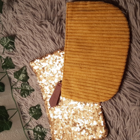 IPSY Bags- 2 bags in bundle - Picture 2 of 3